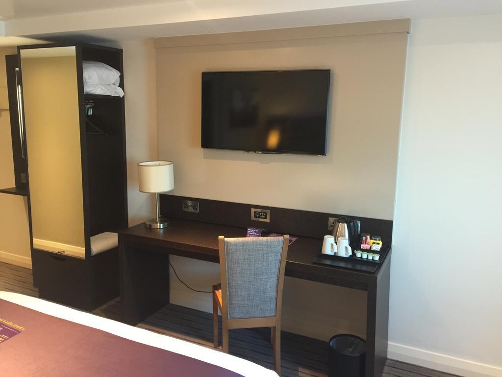 Premier Inn London Wimbledon South Eksteriør bilde